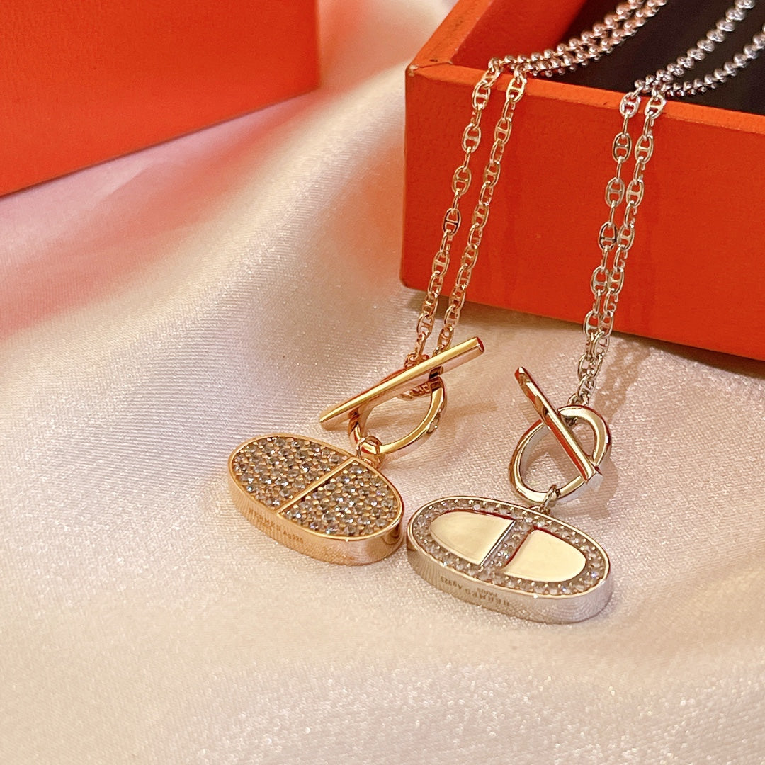 18K Chaine D'ancre Contour Pendant Hermes Necklace