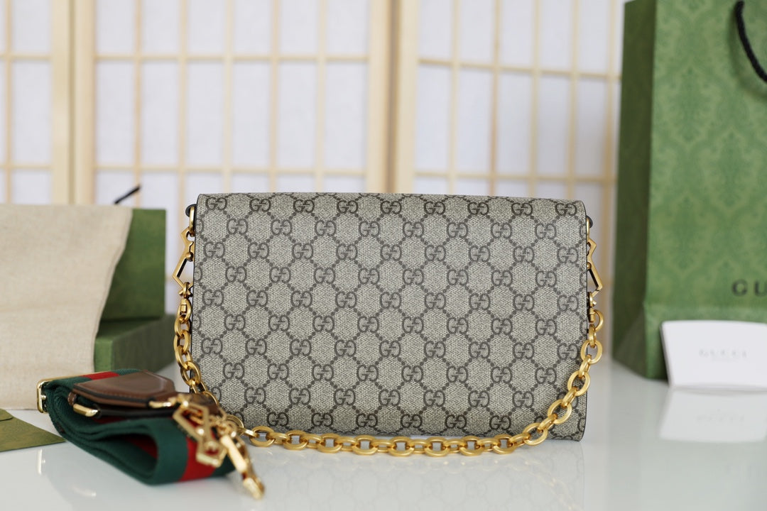 Gucci Horsebit 1955 Three-Way Clutch Bag
