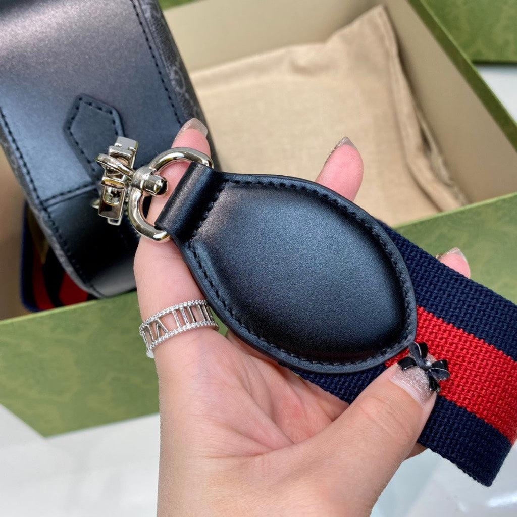 Gucci GG Black Camera Bag – 574886
